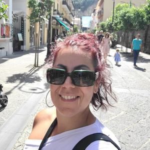 Meet your Posher, Claudia